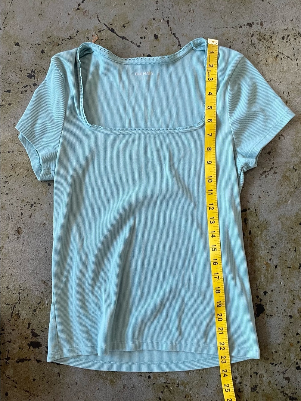 Old Navy Ribbed Square-Neck T-shirt with a Delicate Scalloped Neckline Sz L - Picture 3 of 6